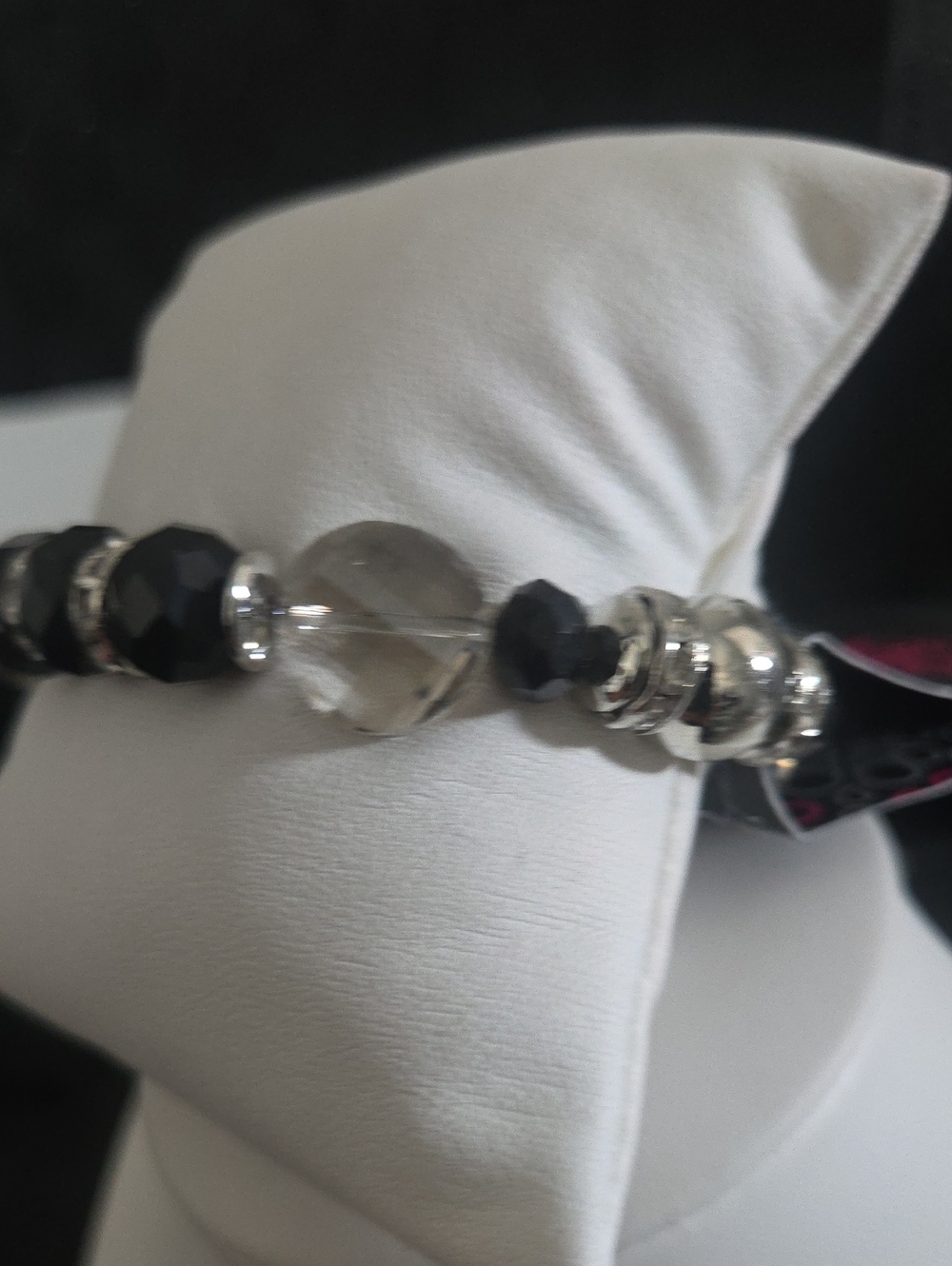 Paparazzi Treat Yourself Black Bracelet NWT - Picture 3 of 5